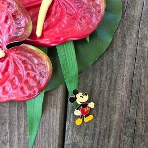 Disney Mickey Mouse Trading Pin Disneyland Broach Lapel Brooch